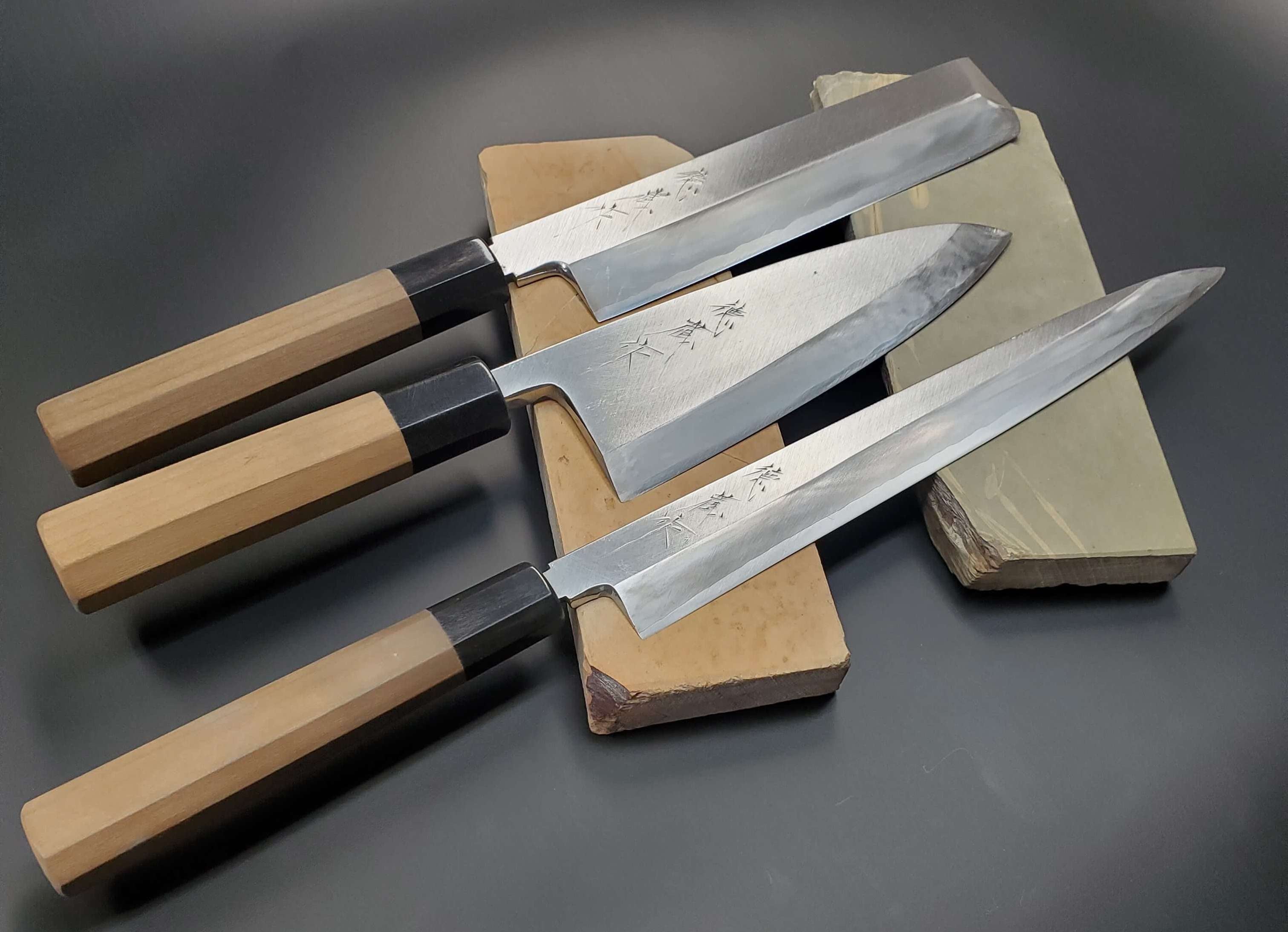 http://knifeaid.com/cdn/shop/articles/best_knife_sharpening.jpg?v=1620076555